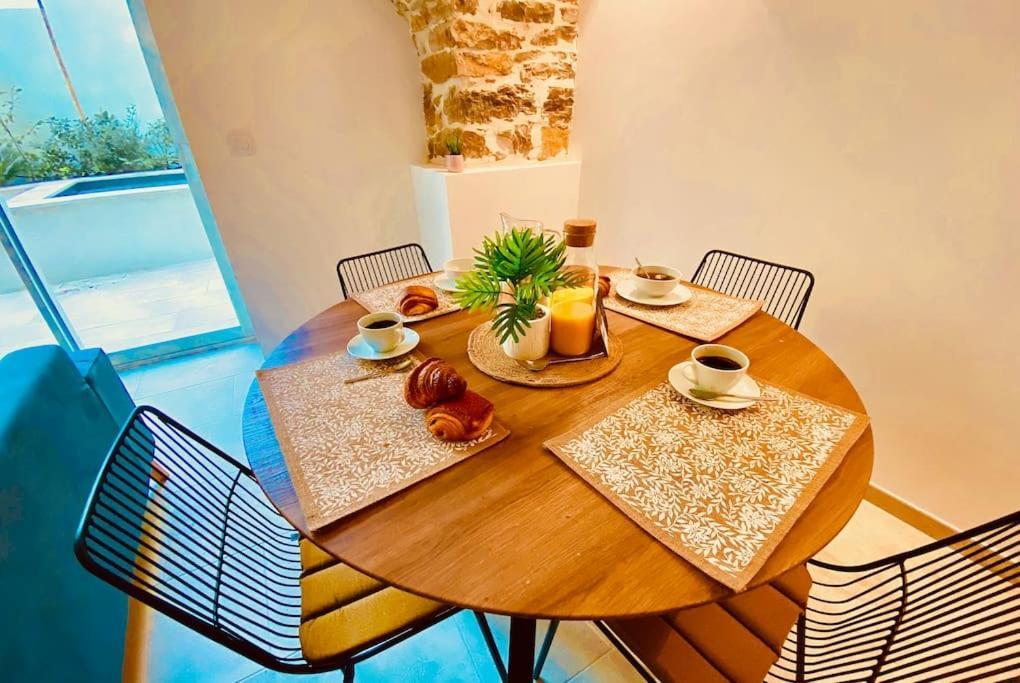 Terra Nostra - Townhouse - Swimming Pool Βίλα Νιμ Εξωτερικό φωτογραφία